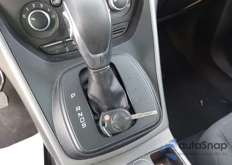 2014 Ford Escape S z USA, uszkodzony, nr VIN 1FMCU0F77EUA54316